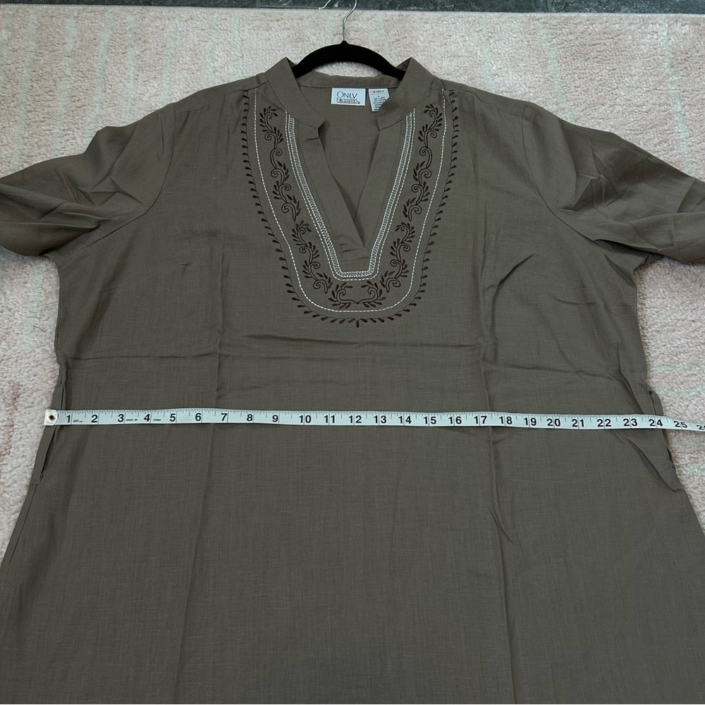 NWOT Only Necessities Taupe Brown Embroidered Tunic Top Linen Blend Size Large - Picture 7 of 10